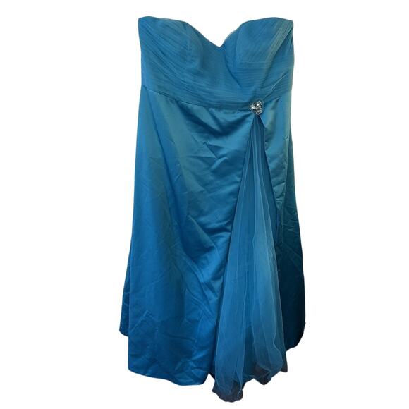 Davids Bridal Dress Malibu Satin/Chiffon Size 22 Prom Homecoming Wedding NEW - Picture 1 of 8